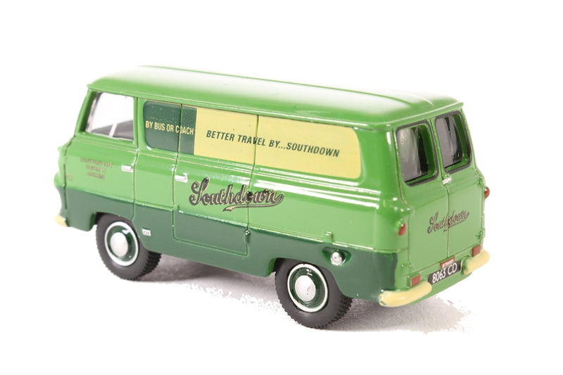 NFDE008 - Ford 400E Van Southdown (N)