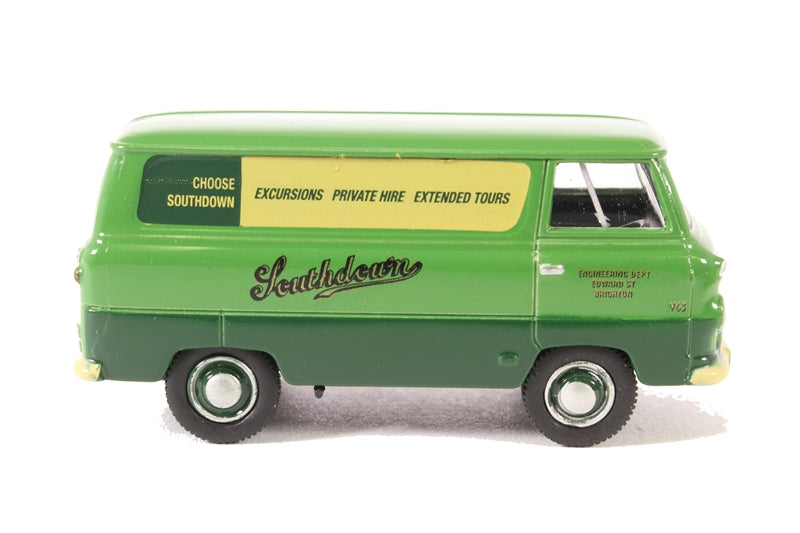 NFDE008 - Ford 400E Van Southdown (N)