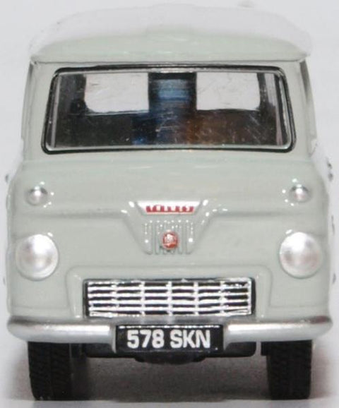 76FDE010 Ford 400E Van Cargo Grey