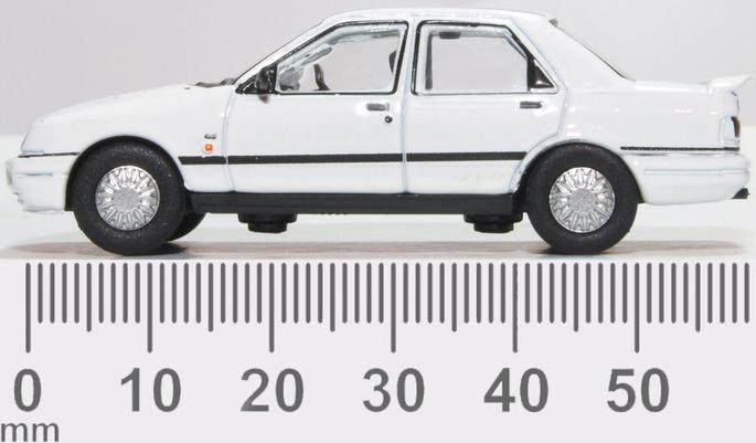 76FS005 Ford Sierra Sapphire Diamond White