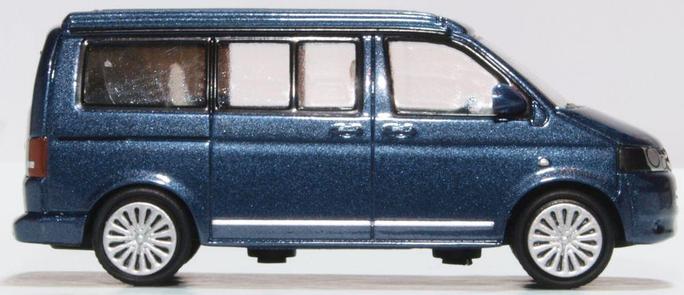 76T5C001 VW T5 California Camper Metallic Night Blue