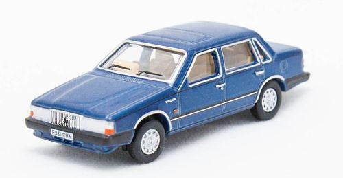 76VO003 - Volvo 760 Blue Metallic