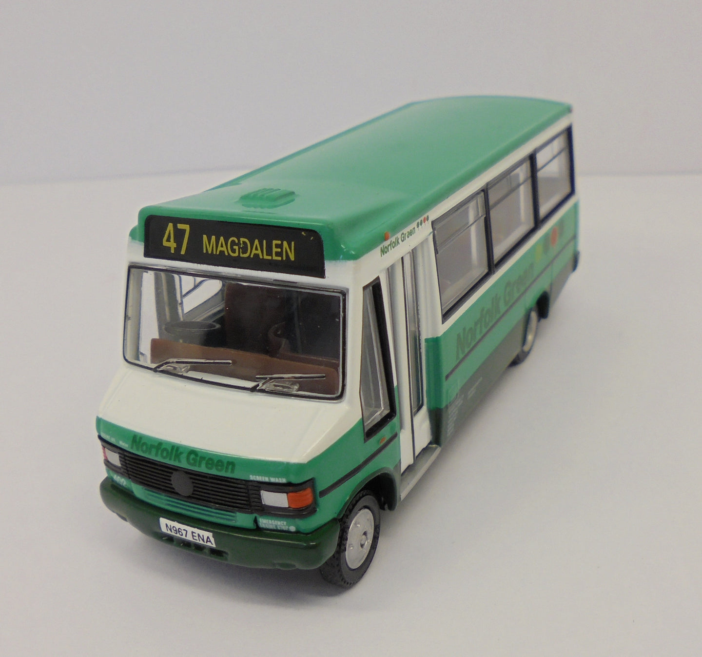 24823 Plaxton Minibus 