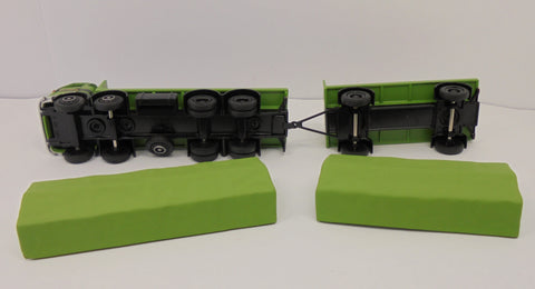 34404 AEC Mk.V Flatbed & Trailer "Vic Hallam"