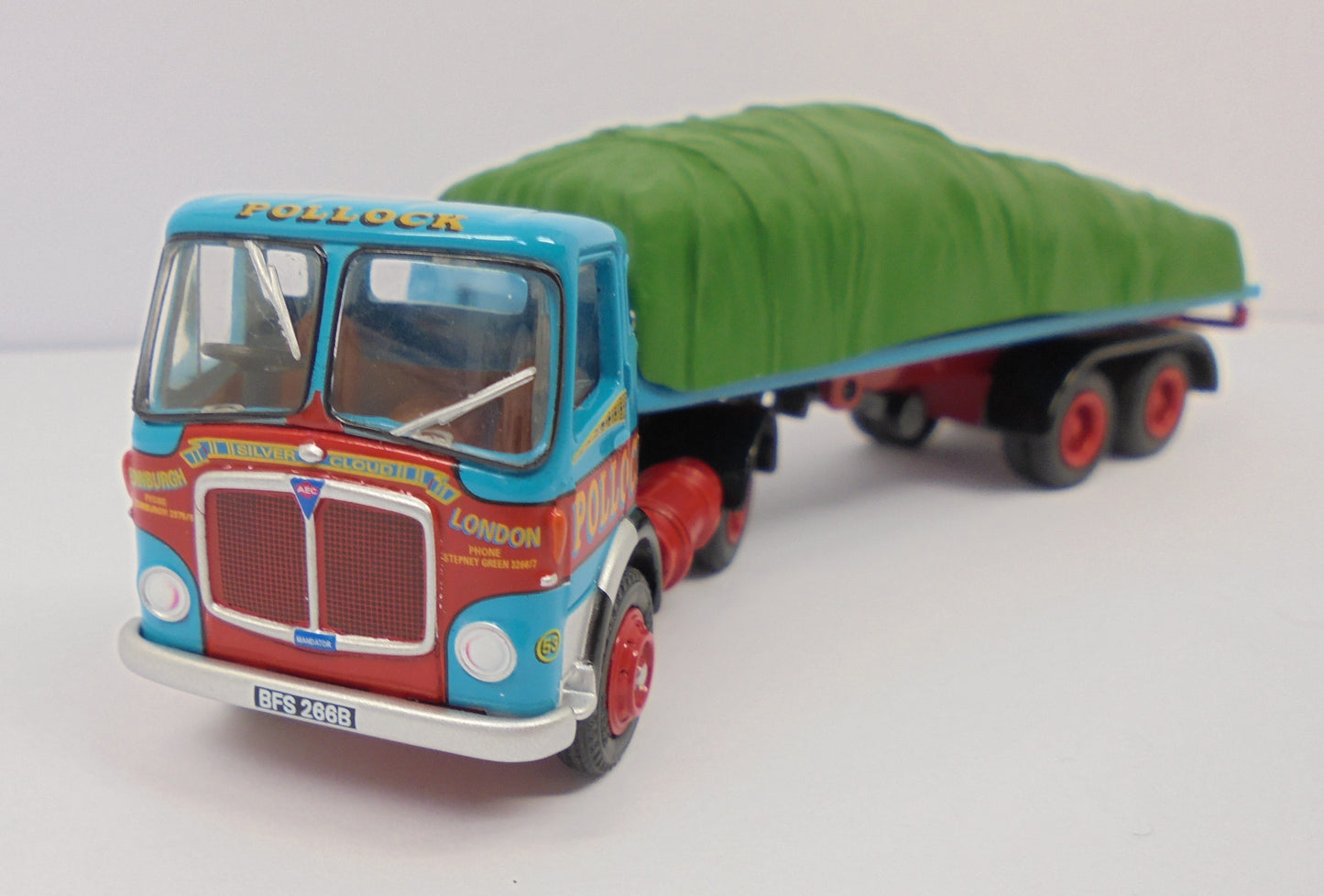 35004 AEC Mk.V Mandator Artic Flatbed "Pollock"