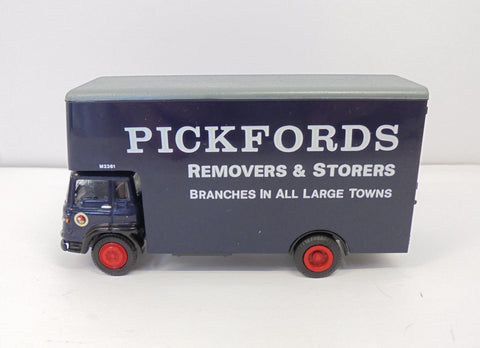 23603 Bedford TK Rigid Luton "Pickfords"