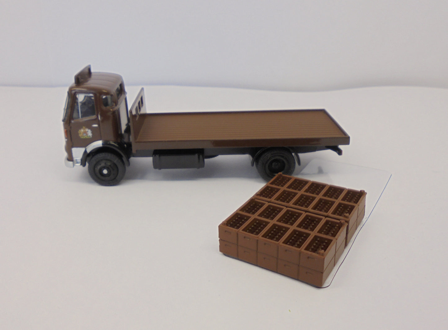 34802 AEC Mk.V Mandator Flatbed "Whitbread"