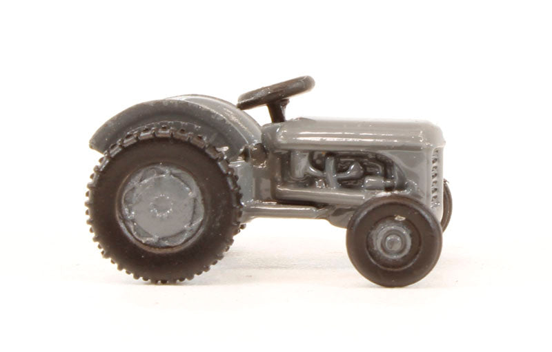NTEA001 - Ferguson Tractor (N)