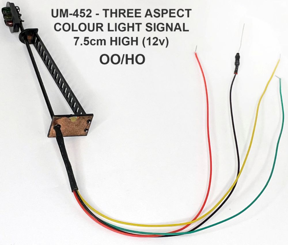 OO-452 - Three Aspect Colour Light Signal (7.5cm) (OO)