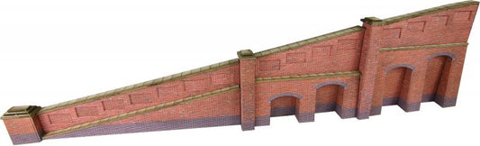 PN148  Tapered retaining walls - brick x2